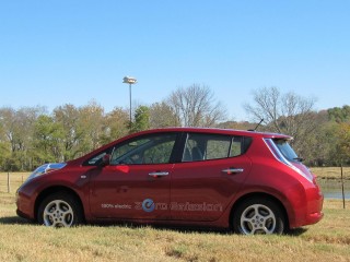 2011 Nissan Leaf, Nashville, October 2010