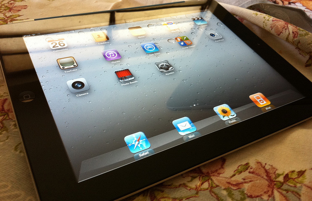 Photo of an iPad 2 by Pedro Eugenio Antunes