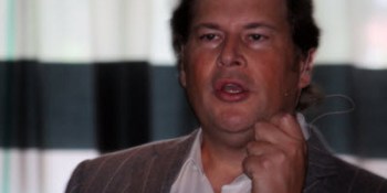 Live from a restaurant: Marc Benioff’s Oracle OpenWorld keynote