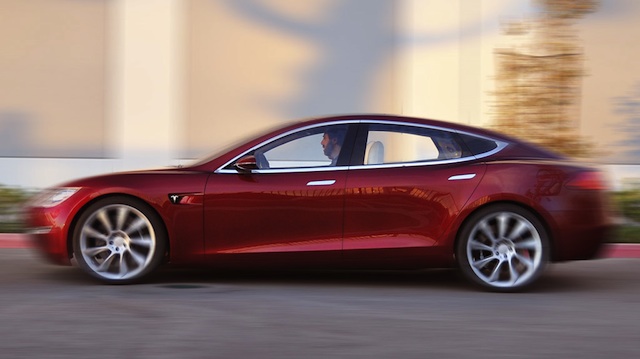 Tesla Model S Alpha build. Photo courtesy GreenCarReports