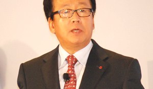 LG debuts HDTV with built-in Google TV and a new Spectrum Android superphone
