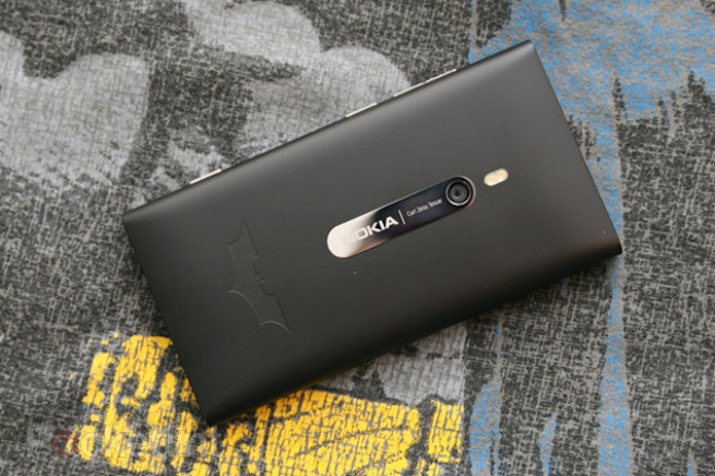 Nokia Lumia 900 Batman phone