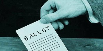 Facebook hid policy vote, privacy group says
