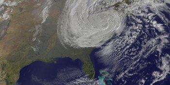 Hurricane Sandy blasts Weather.com to record traffic yesterday: 200M more pageviews than previous