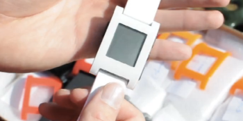 Pebble’s lead designer ‘stuck in Asia’ to get the 21st century e-paper watch built