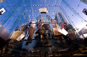 Apple's iconic 5th Avenue store in New York