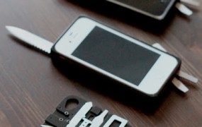 TaskOne iPhone case multitool