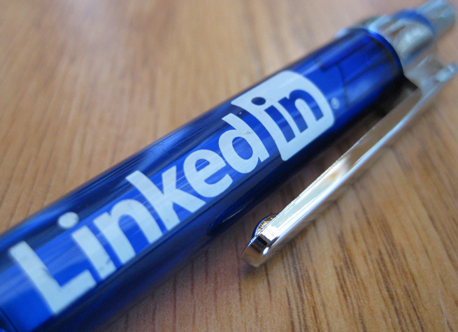 linkedin-pen