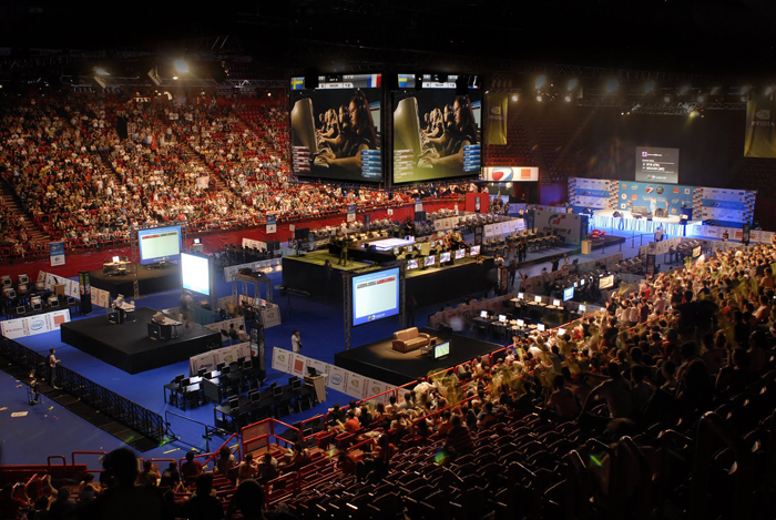 e-sports competitive gaming