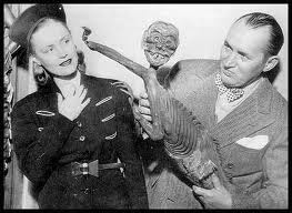 Barnum shows off the Fiji Mermaid