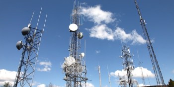 Sources: Mystery cell towers host mobile ID catchers that stealthily intercept calls