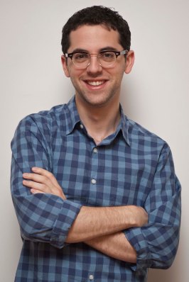 Aaron Hackruiter Headshot