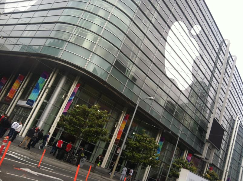 wwdc 2013 outside