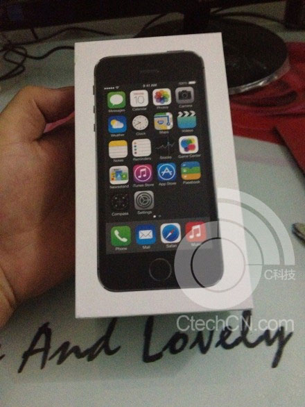 iphone 5s early box 2