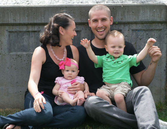 Porch cofounder Ronnie Castro and his family.