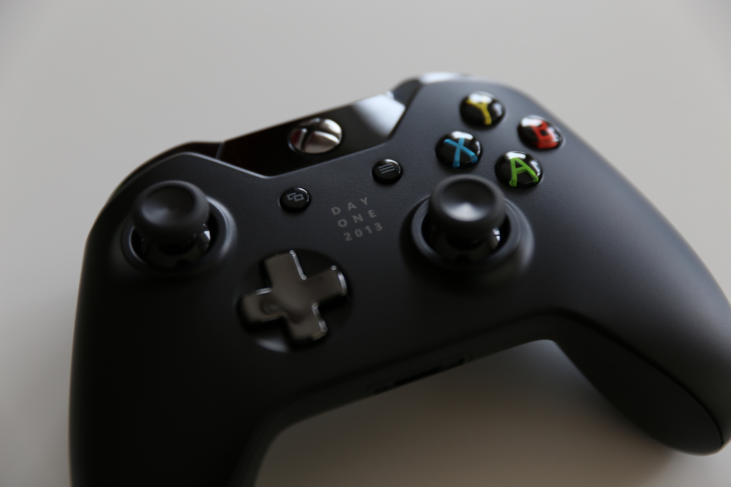 The Xbox One Day One edition controller