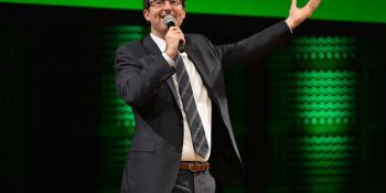 Guess which Daily Show alum is hosting the Crunchies (again)…