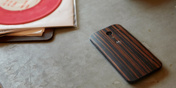 Motorola’s wood-backed Moto X is $75 cheaper — and comes in three new shades