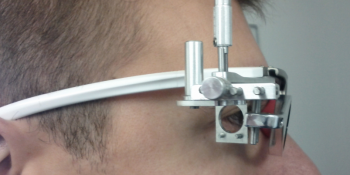 Google Glass competitor GlassUp unveils first public prototype at CES