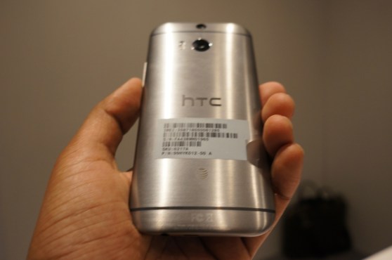 HTC One M8 hands-on 1