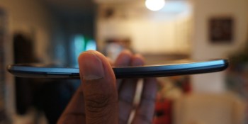LG’s G Flex: Is a curved smartphone screen innovation or desperation? (review)