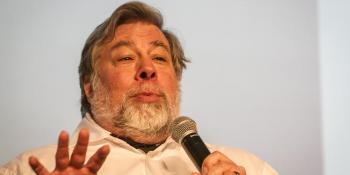 Apple cofounder Steve Wozniak: Snowden ‘had the guts and courage to sacrifice his life’