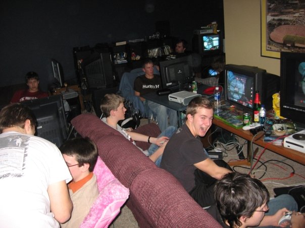 private lan party