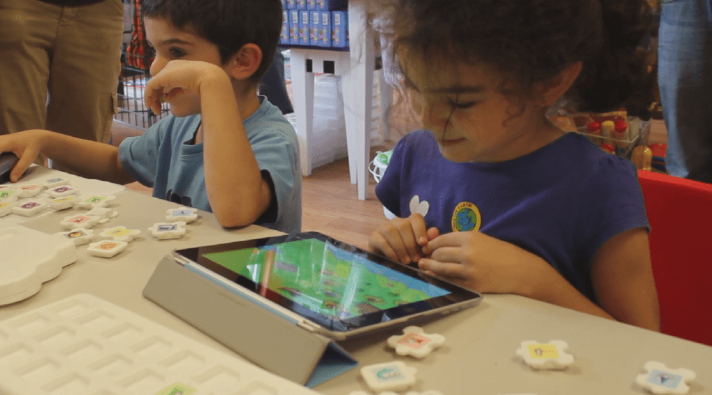 Ludos tries to make programming a tactile experience for kids.