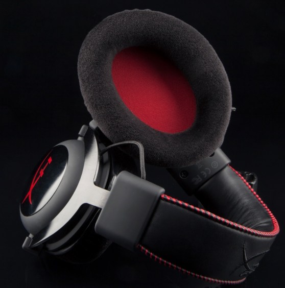 Kingston HyperX headset, velour pads.
