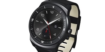 LG's round 'G Watch R' smartwatch includes heartbeat sensor and barometer