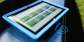 NFL coaches, players have a new sideline consultant: tablets