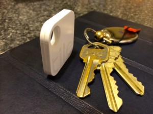 The Tile, seen beside a set of typical house keys.