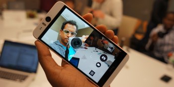 Peak selfie: HTC's new Desire Eye features a huge 13MP front camera