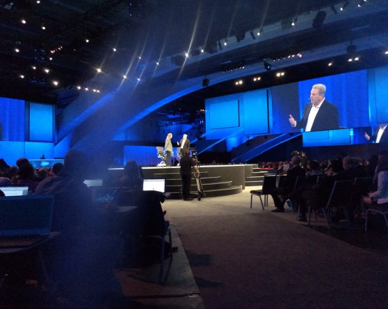 Neil Young and Al Gore get into it at Dreamforce