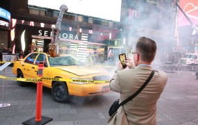 Warlords of Draenor Times Square