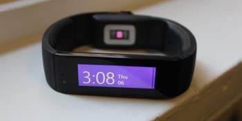 Microsoft's Band has some flaws but offers a lot for the price