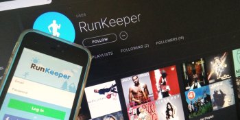 RunKeeper and Spotify team up to let you play your music without switching apps