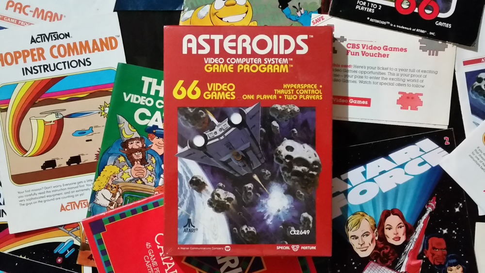 Asteroids Atari Pile