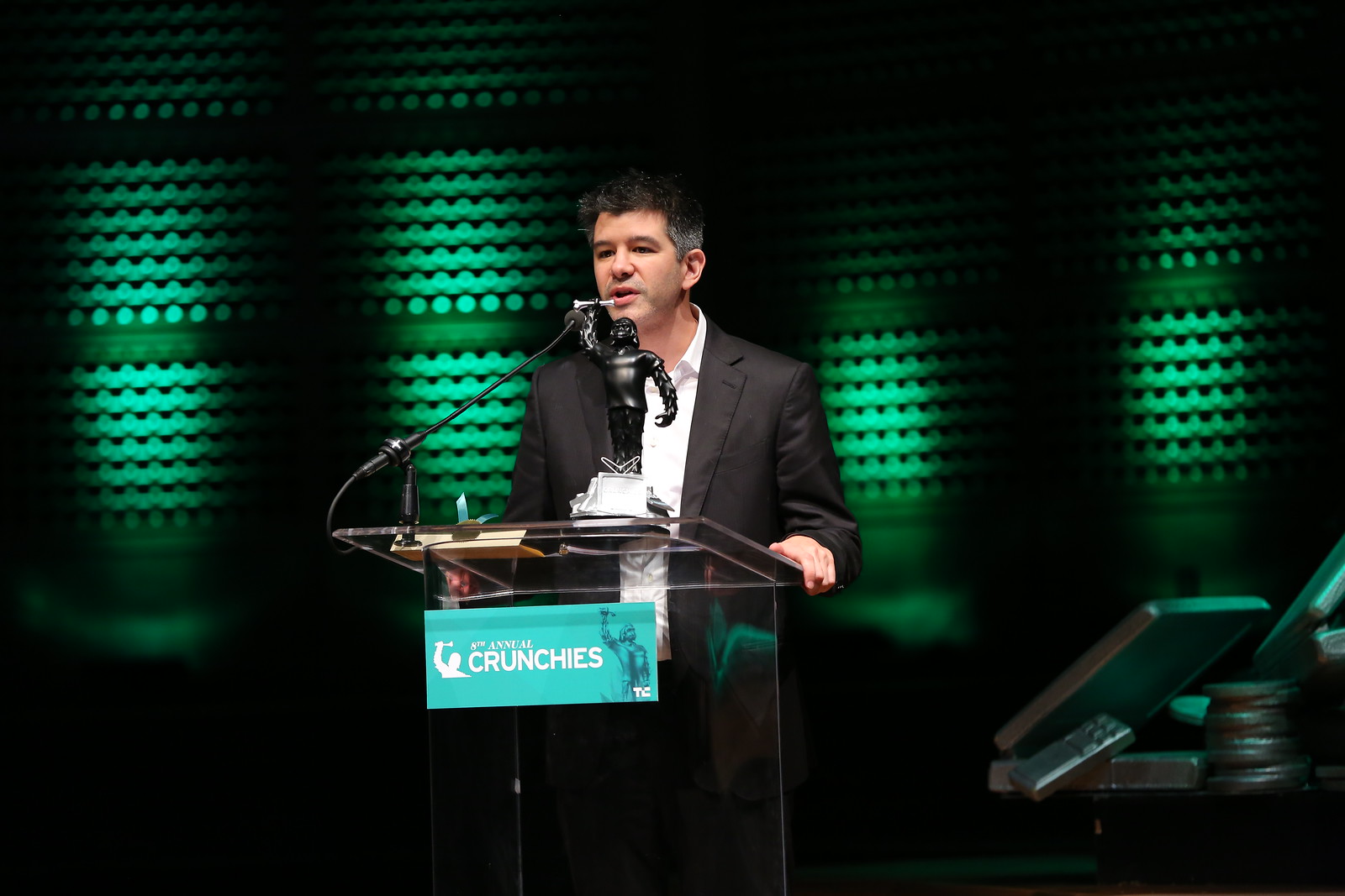 Uber CEO Travis Kalanick accepts the award for Best Overall Startup of 2014.