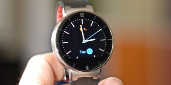 Alcatel OneTouch SmartWatch looks smart for the price
