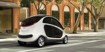 Tesla isn’t disruptive, future is in tiny electric ‘golf carts,’ Harvard scholar says