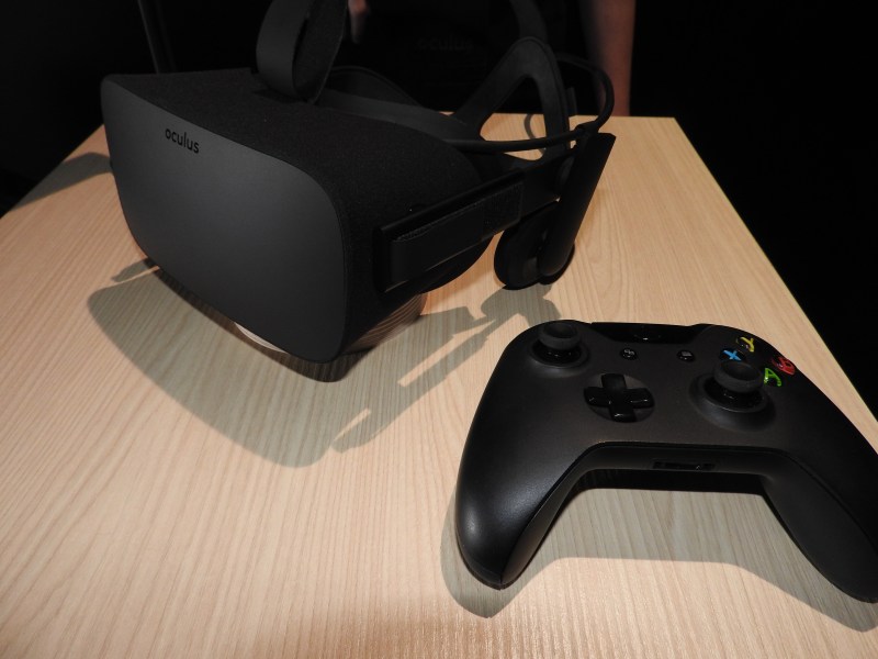 Oculus Rift and Xbox controller