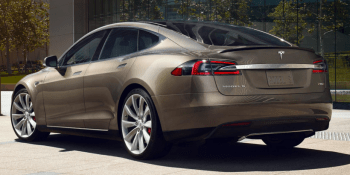 Tesla Model S drivers have now clocked 1B miles globally