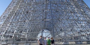 NASA and Google invite media to visit quantum computing lab on December 8