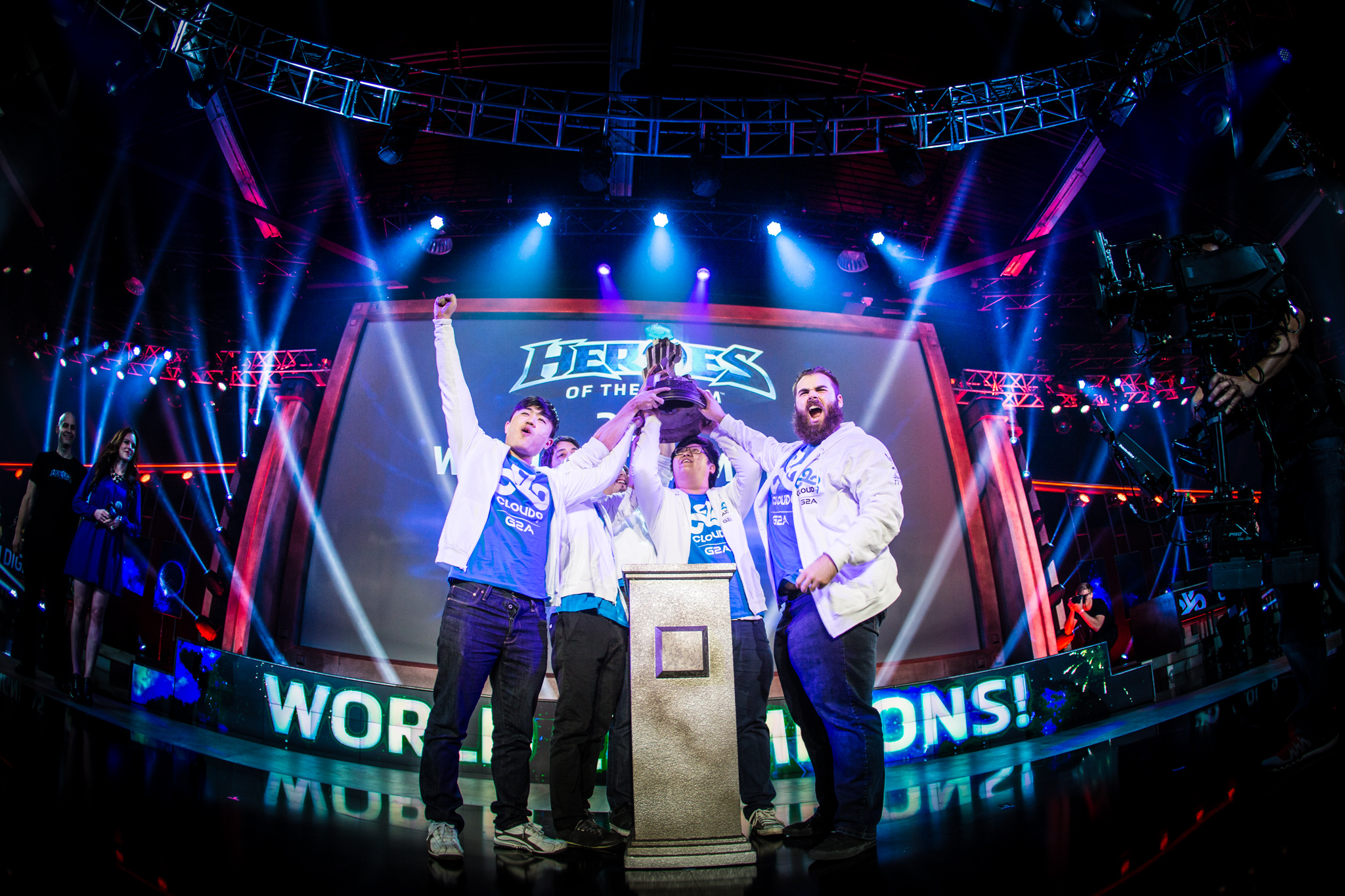 Cloud 9 won the 2015 BlizzCon Heroes of the Storm championship. 