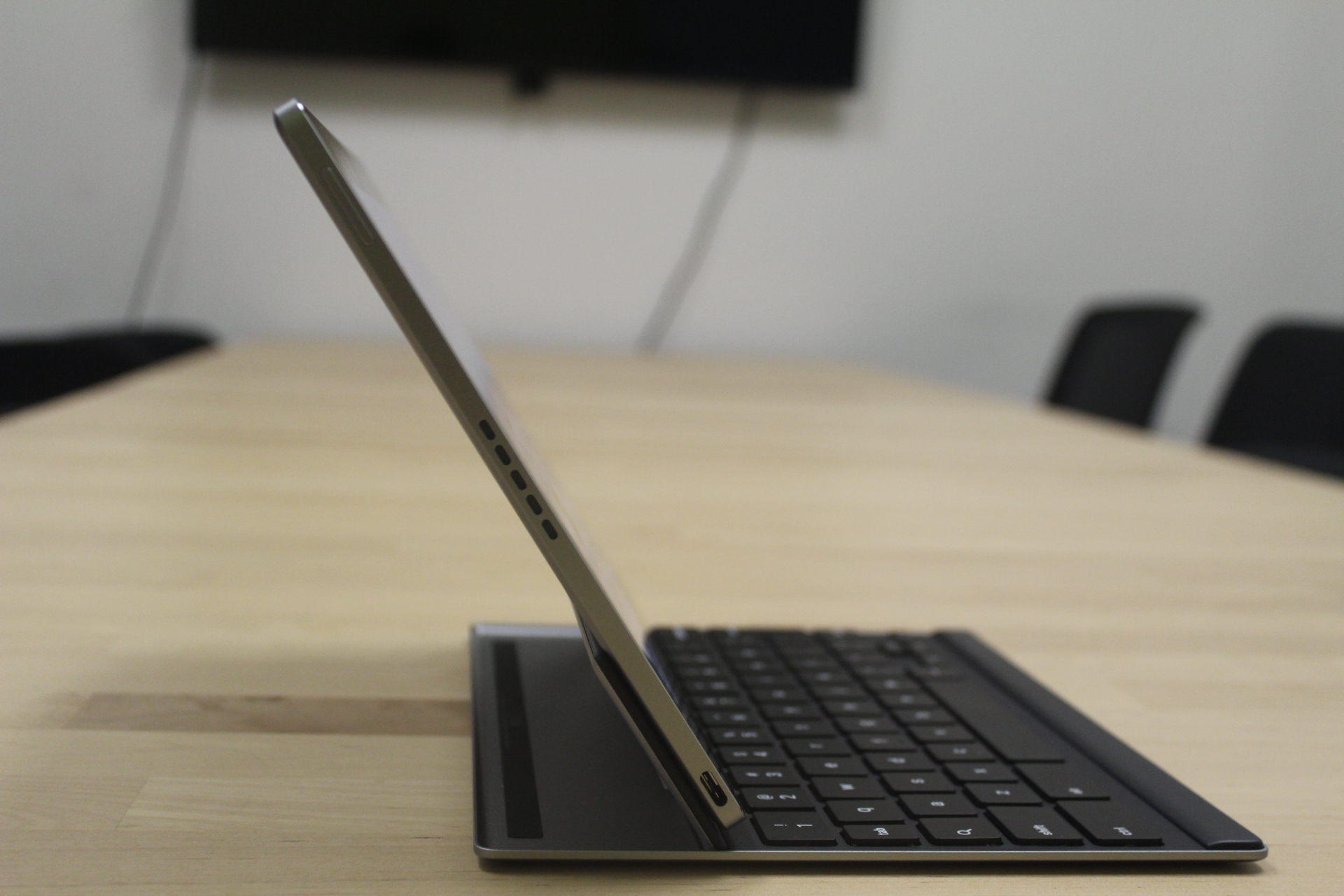 The Pixel C from the side.