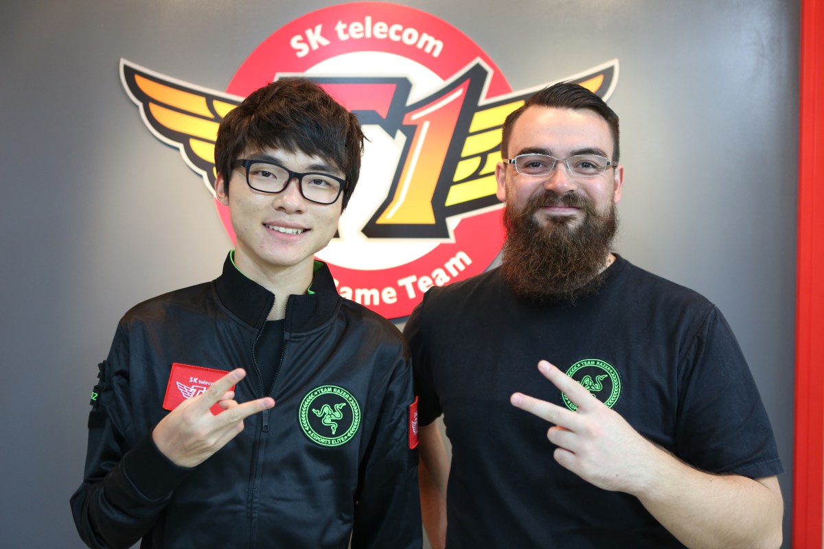 Lee "Faker" Sang-hyeok (left) is one of the best players under Razer's banner. 