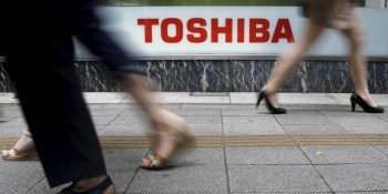 Toshiba considers selling stake in its semiconductor business to Western Digital