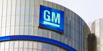 GM forms team for self-driving, electric cars