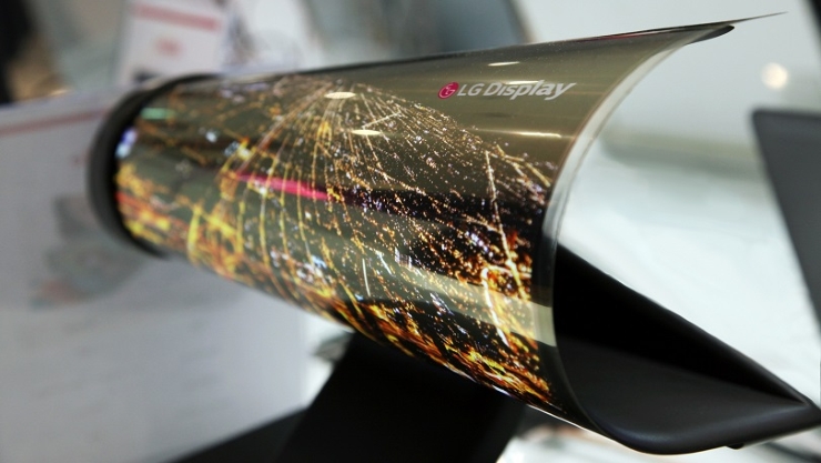 LG's rollable display